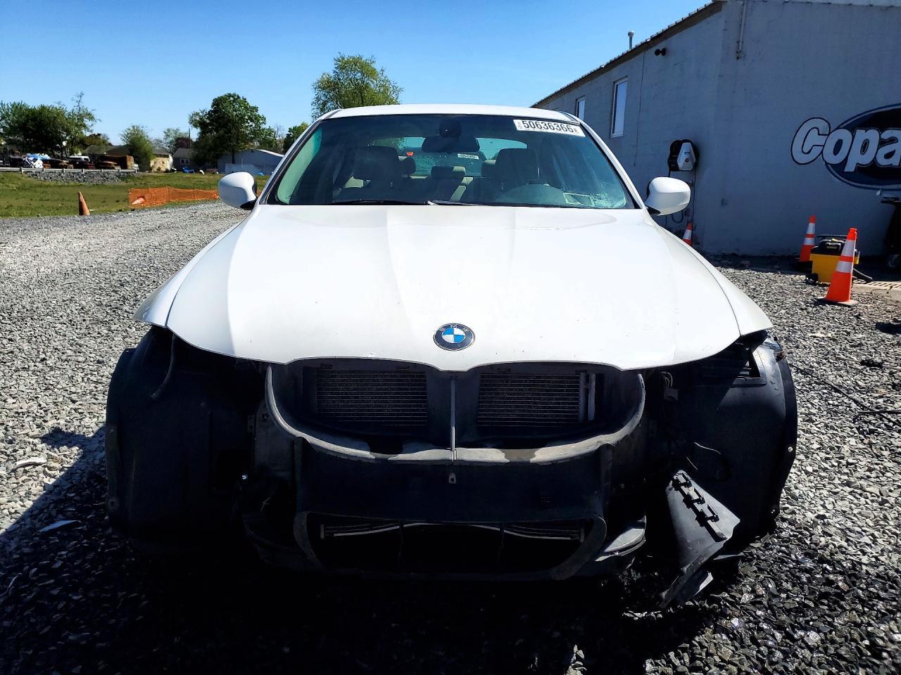 2011 BMW 328 Xi - Image 5