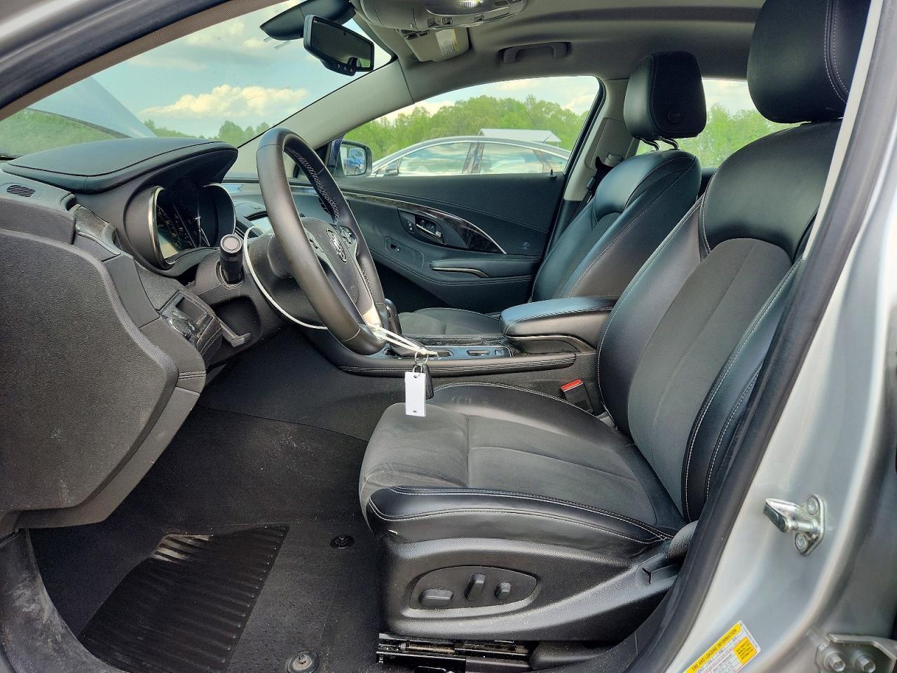 2016 Buick Lacrosse - Image 7