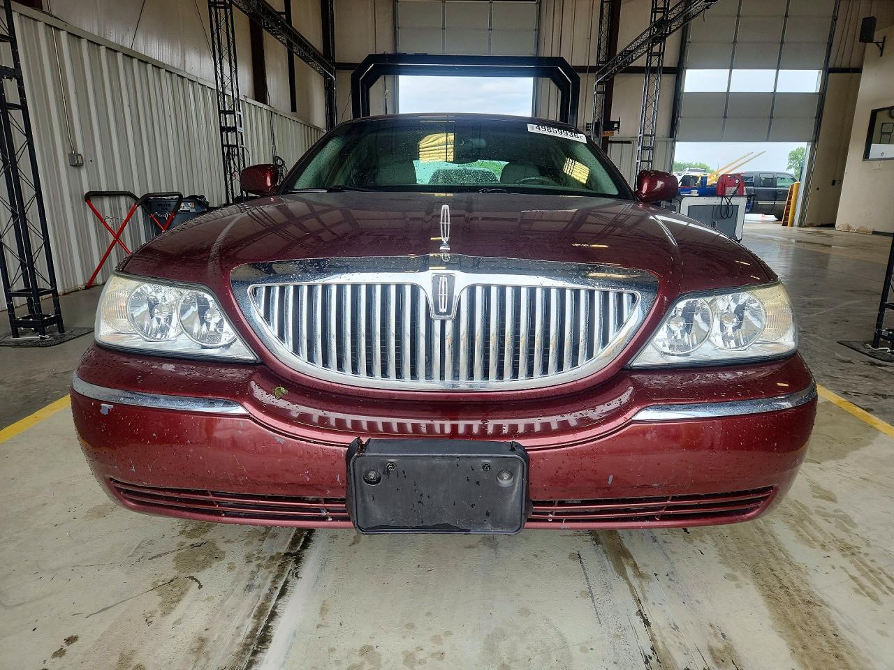 2004 Lincoln Town Car Executive - Фото 5