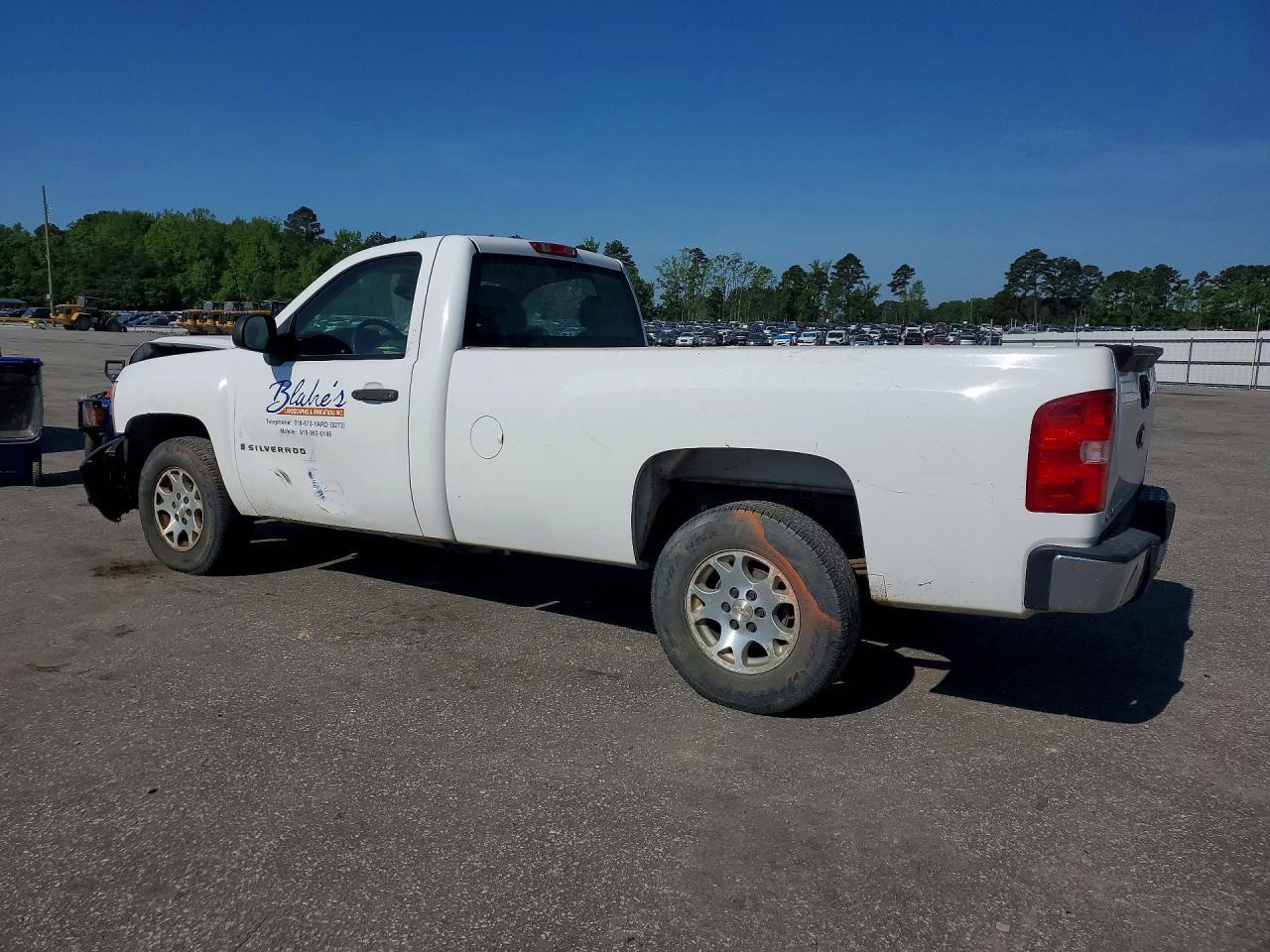 2007 Chevrolet Silverado C1500 - Image 2