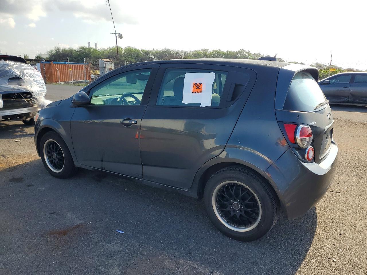 2016 Chevrolet Sonic Ls - Фото 2