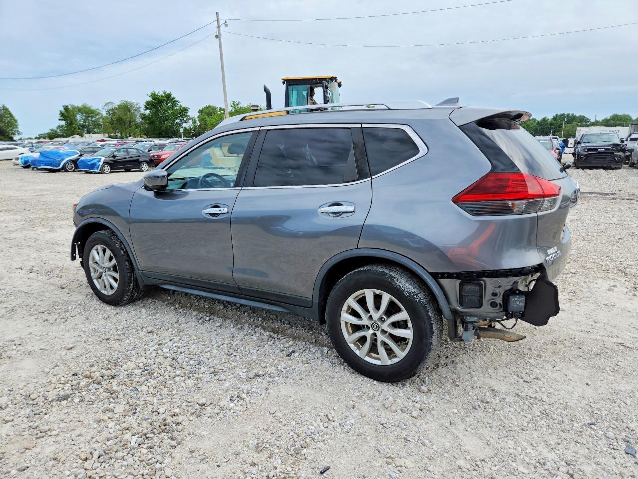 2020 Nissan Rogue S - Фото 2