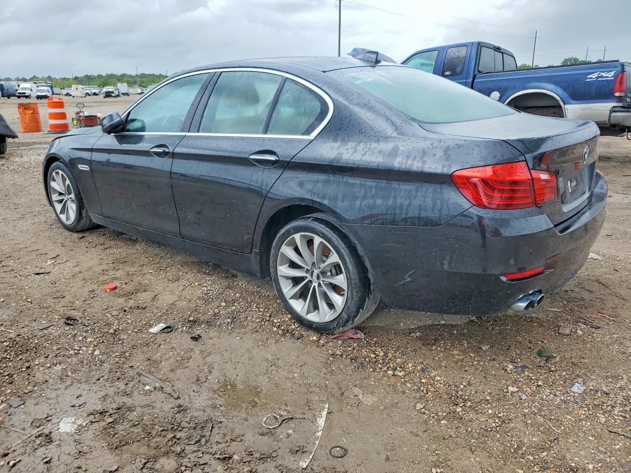 2016 BMW 528 I - Фото 2