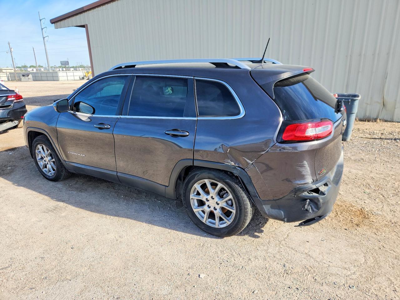 2017 Jeep Cherokee Latitude - Фото 2