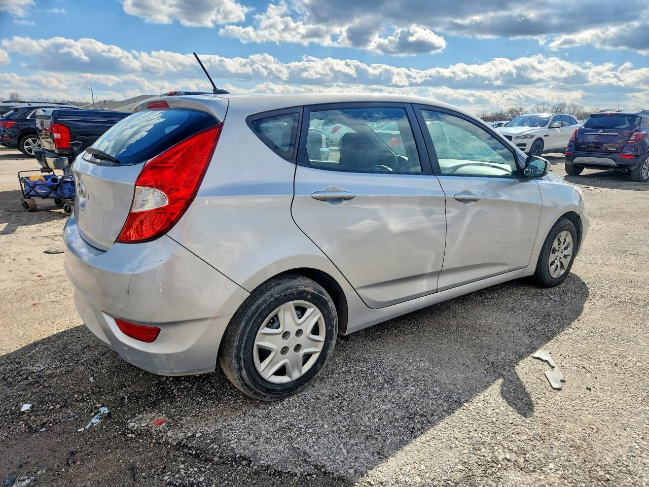 2017 Hyundai Accent Se - Image 3