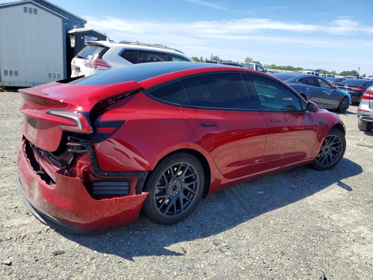 2024 Tesla Model 3 - Фото 3