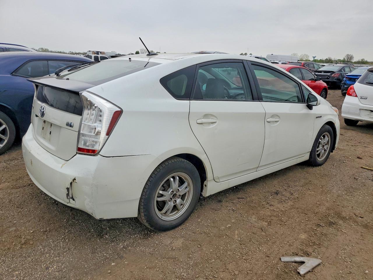 2011 Toyota Prius Two - Image 3
