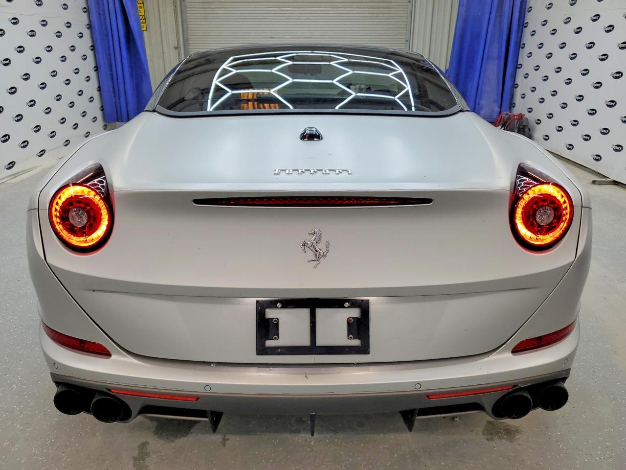 2017 Ferrari California T - Image 6