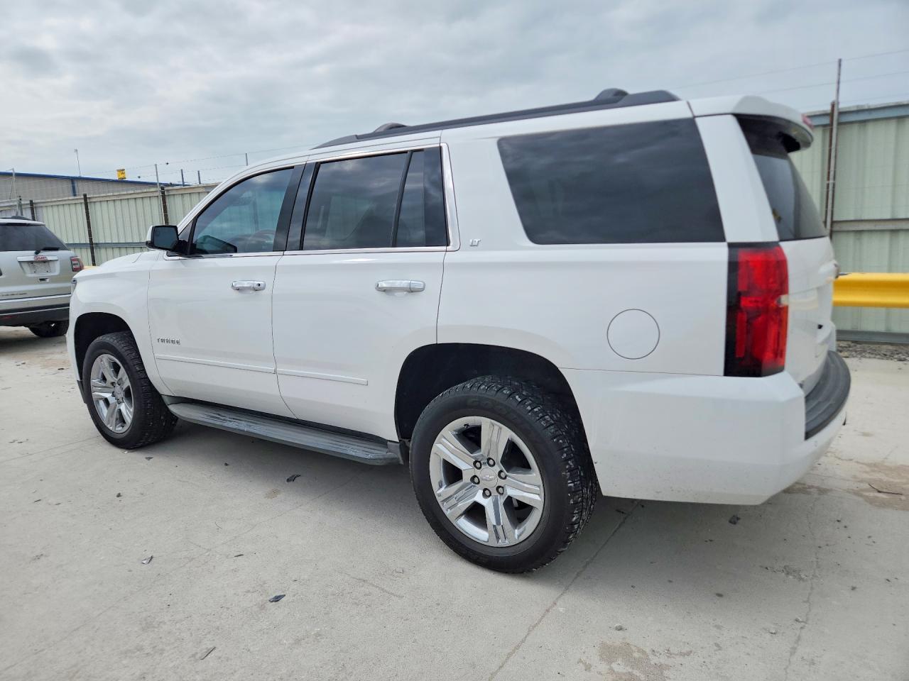 2015 Chevrolet Tahoe C1500 Lt - Фото 2