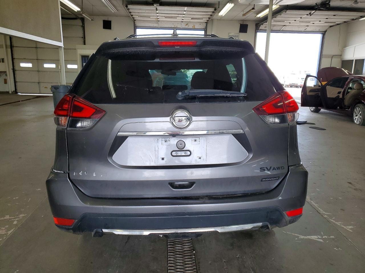 2018 Nissan Rogue Sv - Image 6