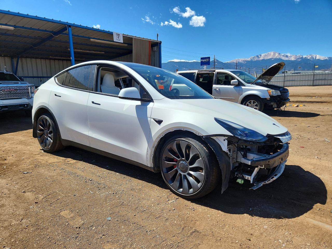 2023 Tesla Model Y - Фото 4