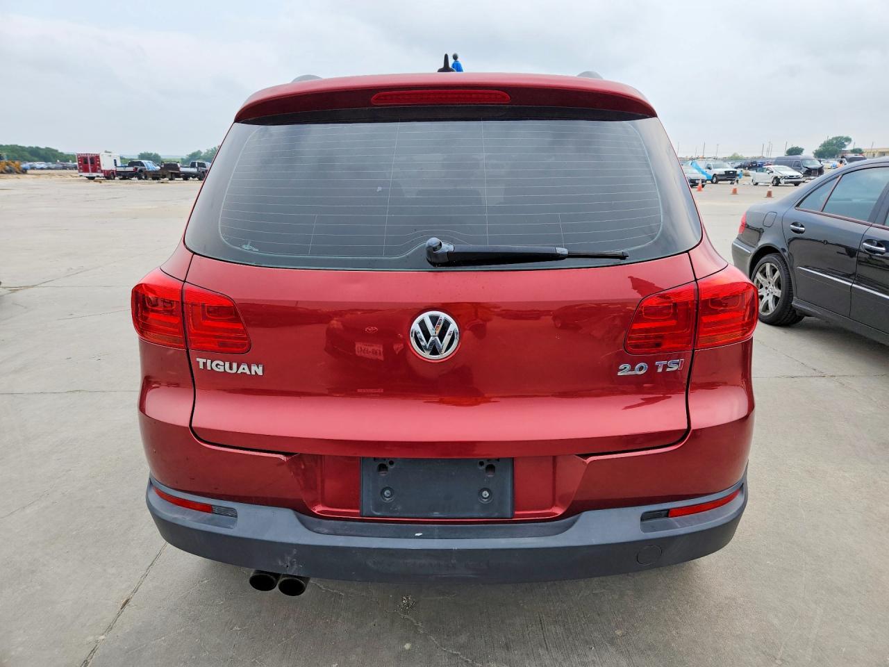 2015 Volkswagen Tiguan S - Фото 6