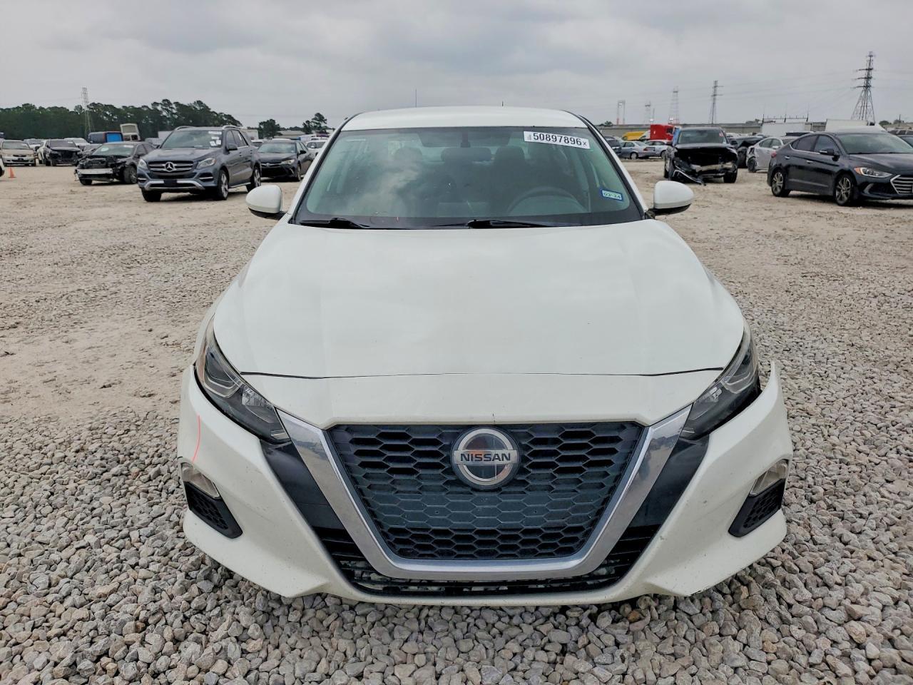 2019 Nissan Altima S - Image 5