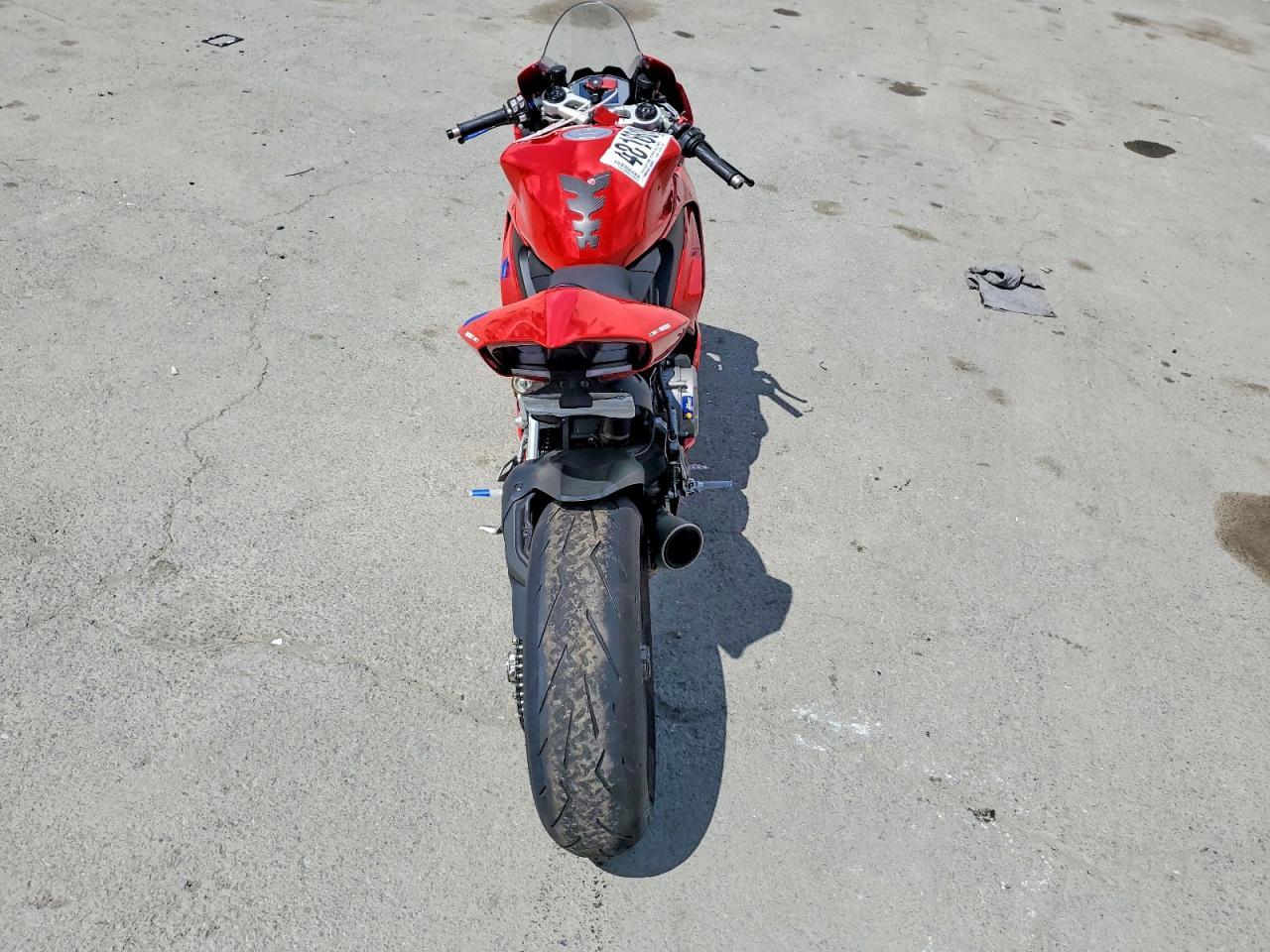 2022 Ducati Panigale V2 - Фото 6