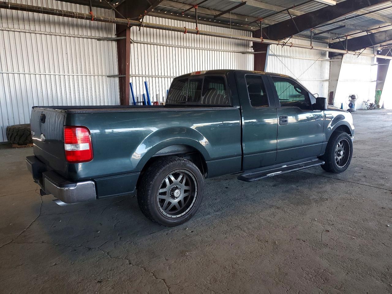 2006 Ford F150 - Image 3