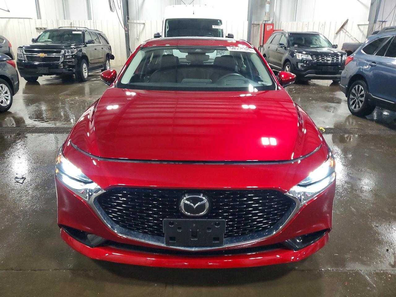 2020 Mazda 3 Premium - Фото 5