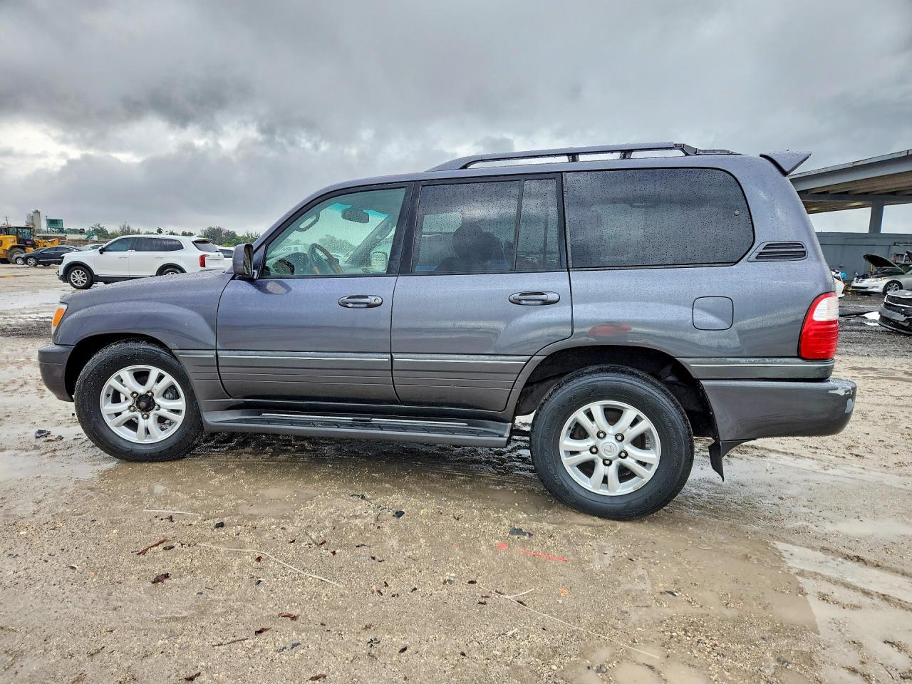 2004 Lexus Lx 470 - Фото 2