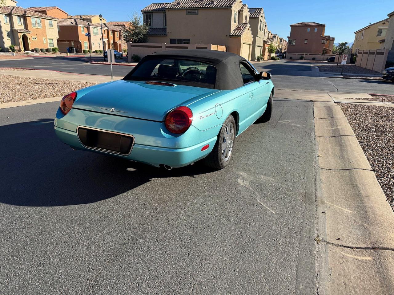 2002 Ford Thunderbird - Фото 4