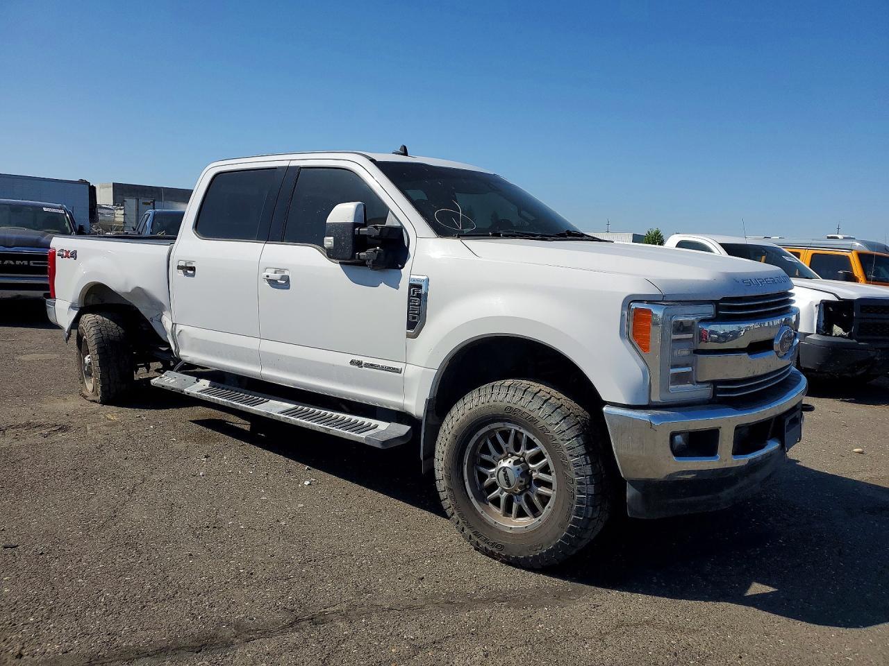 2019 Ford F350 Super Duty - Image 4