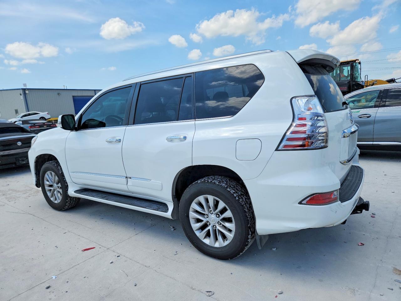 2019 Lexus Gx 460 - Image 2