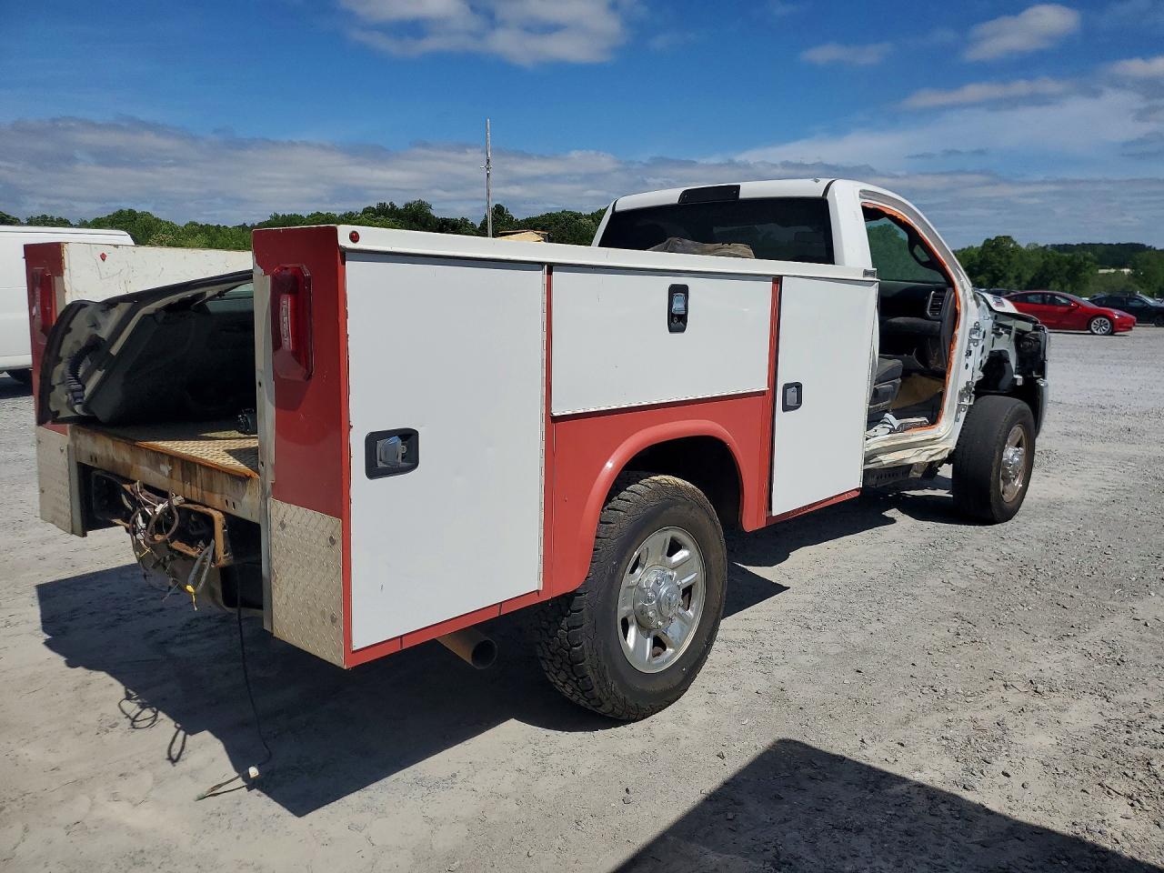 2022 Ram 3500 - Image 3