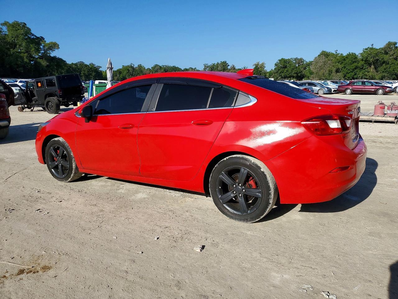 2016 Chevrolet Cruze Lt - Image 2