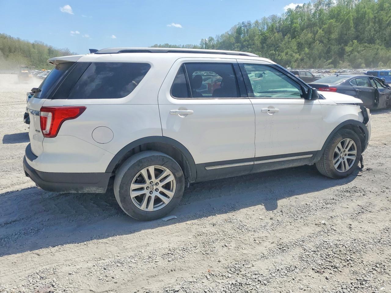 2018 Ford Explorer Xlt - Image 3