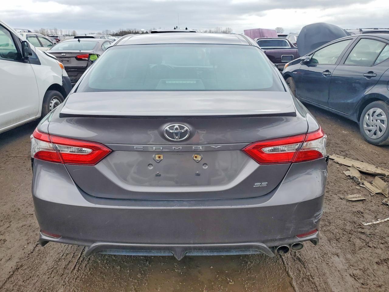 2018 Toyota Camry Se - Image 6