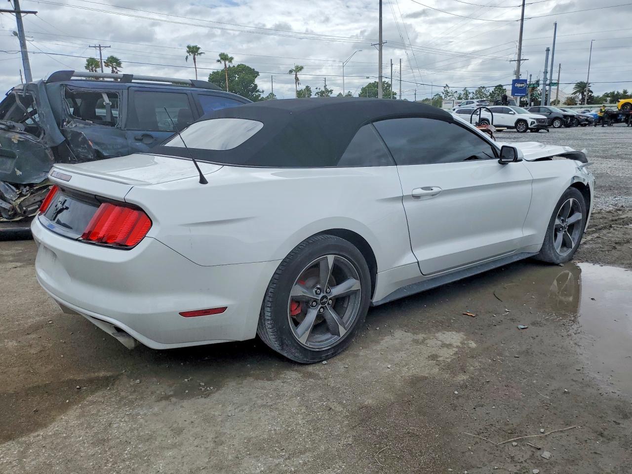2015 Ford Mustang - Image 3