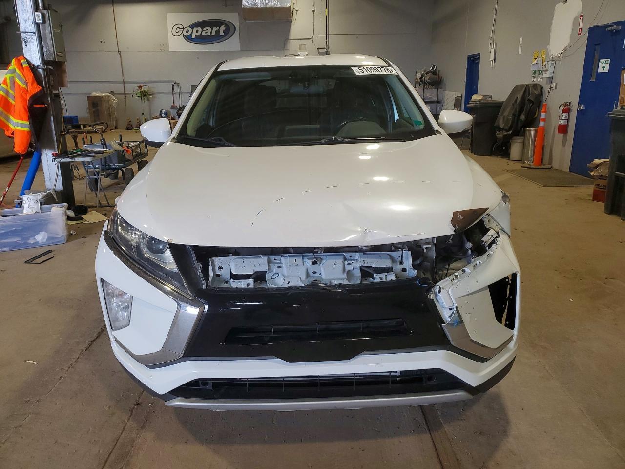 2019 Mitsubishi Eclipse Cross Le - Image 5