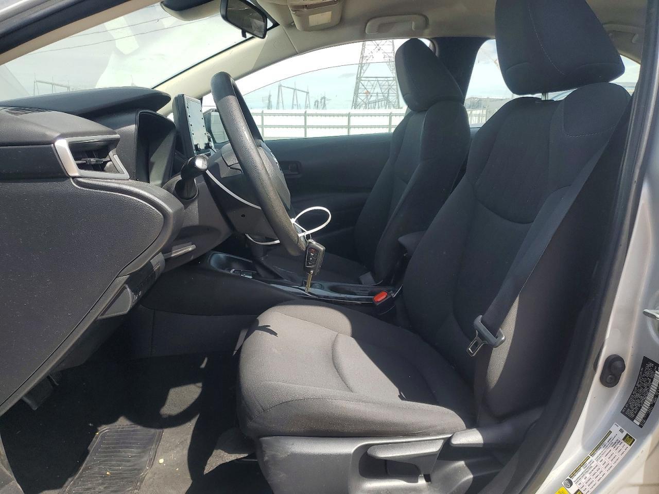 2022 Toyota Corolla Le - Image 7