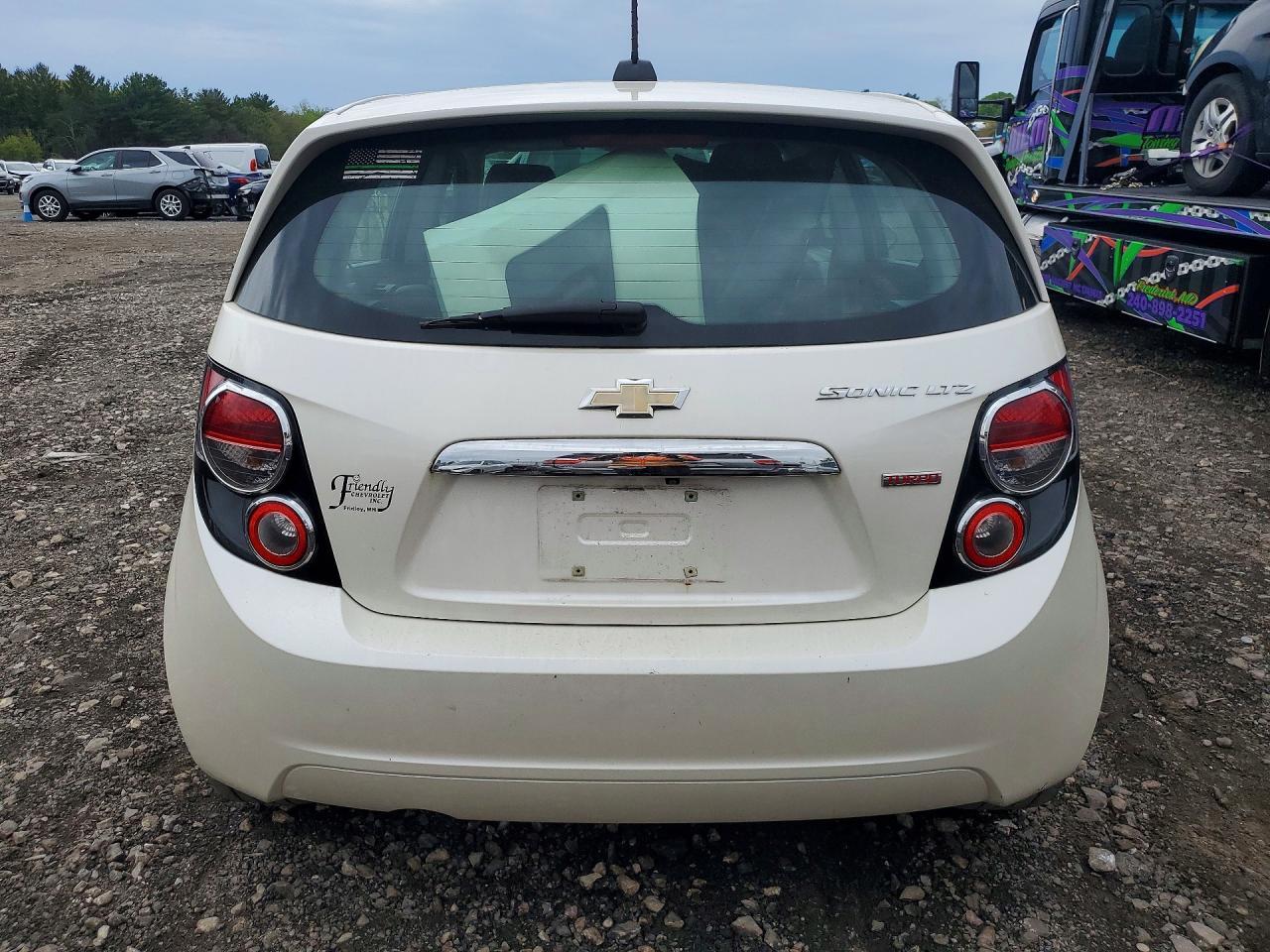 2015 Chevrolet Sonic Ltz - Фото 6