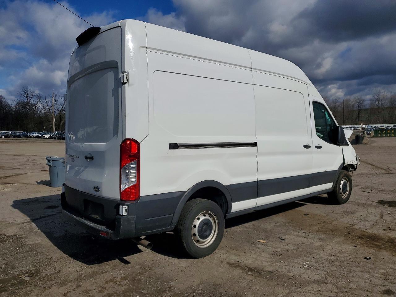 2023 Ford Transit 250 Delivery Van - Image 3