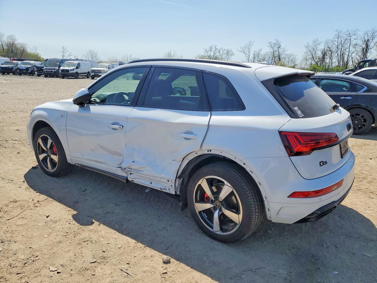 2024 Audi Q5 Premium Plus 45 - Image 2