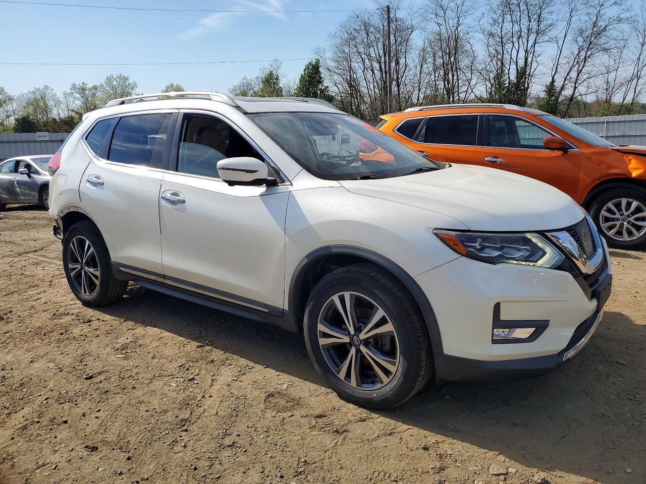 2017 Nissan Rogue Sl - Image 4