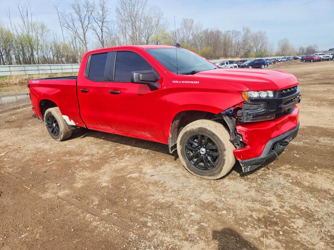2019 Chevrolet Silverado K1500 Rst - Image 4