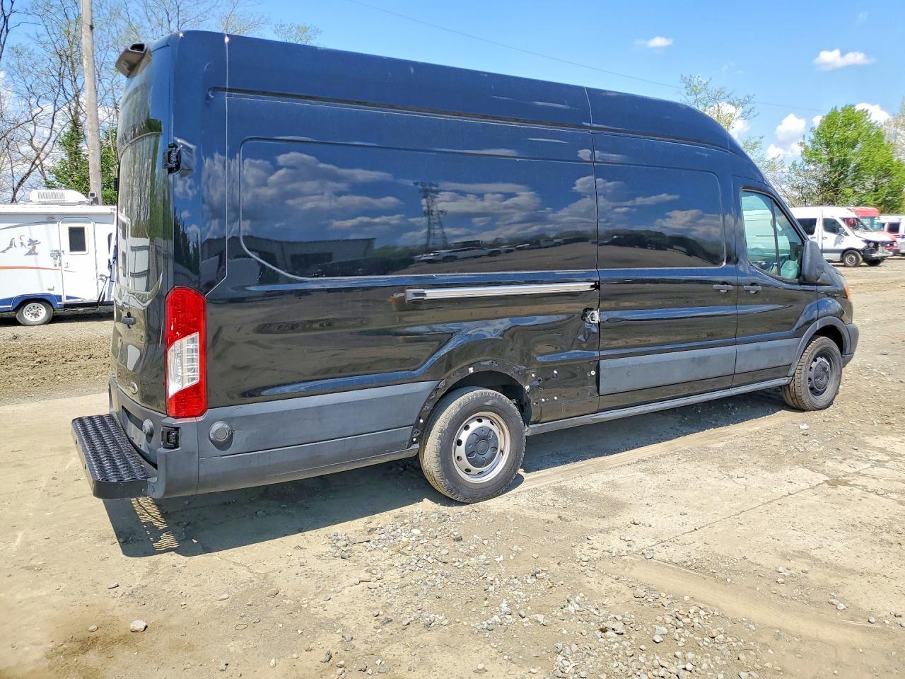 2019 Ford Transit T-250 Ext Cargo 3.2L 5C Tdsl - Фото 3