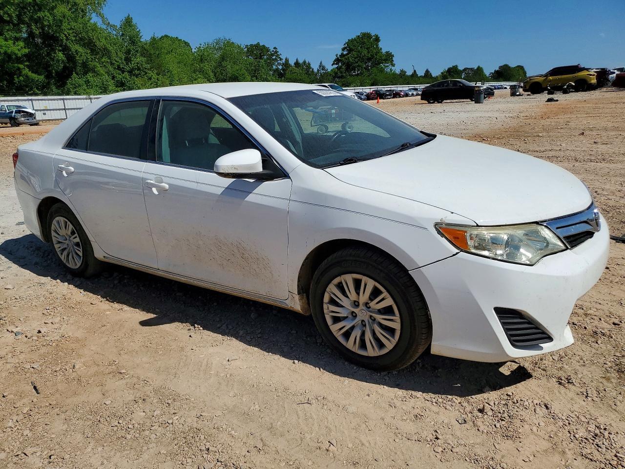 2012 Toyota Camry Le - Фото 4