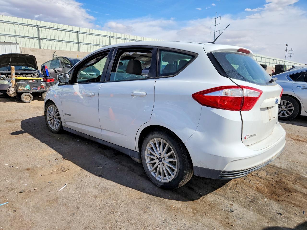 2016 Ford C-Max Se - Фото 2