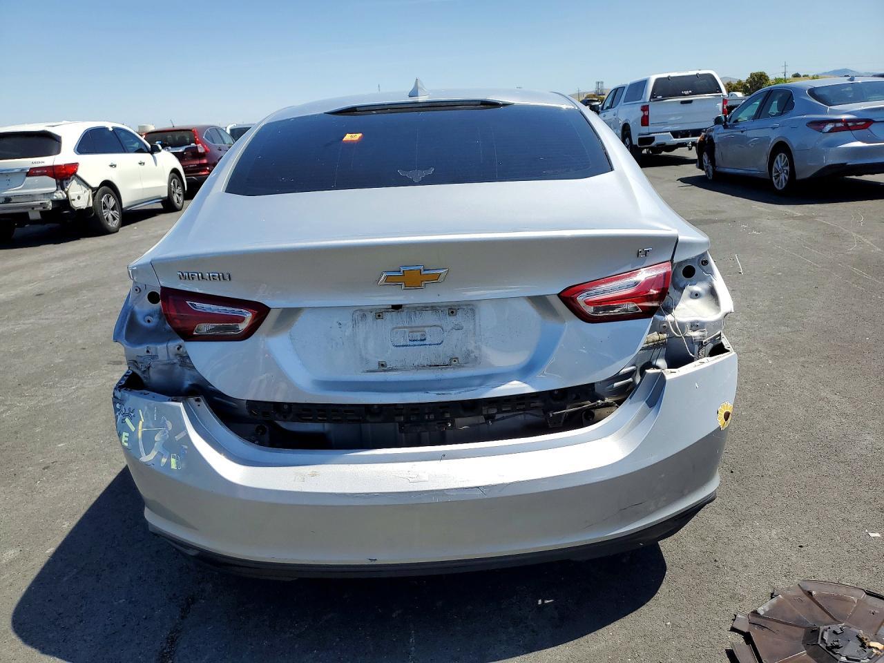 2021 Chevrolet Malibu Lt - Фото 6