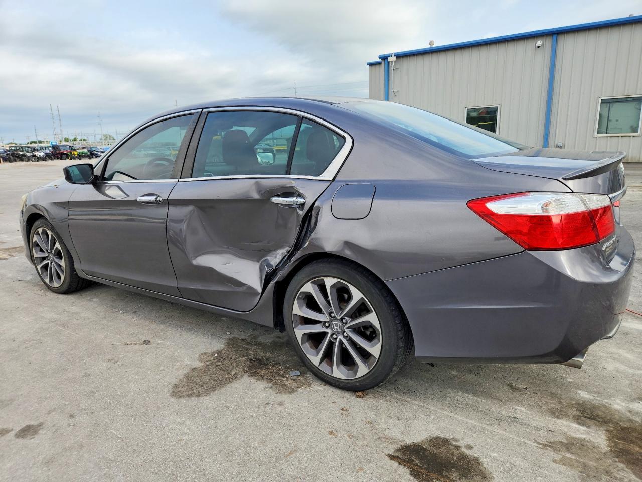 2015 Honda Accord Sport - Фото 2