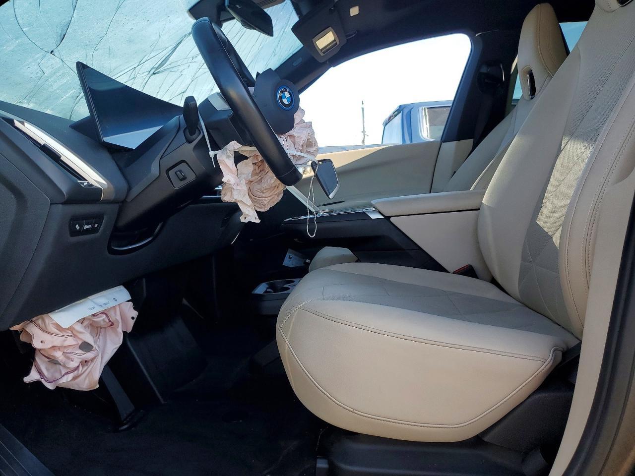 2024 BMW Ix xDrive50 - Image 7