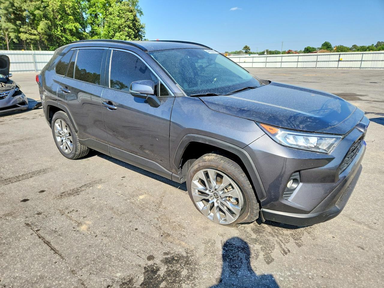 2021 Toyota Rav4 Xle Premium - Image 4