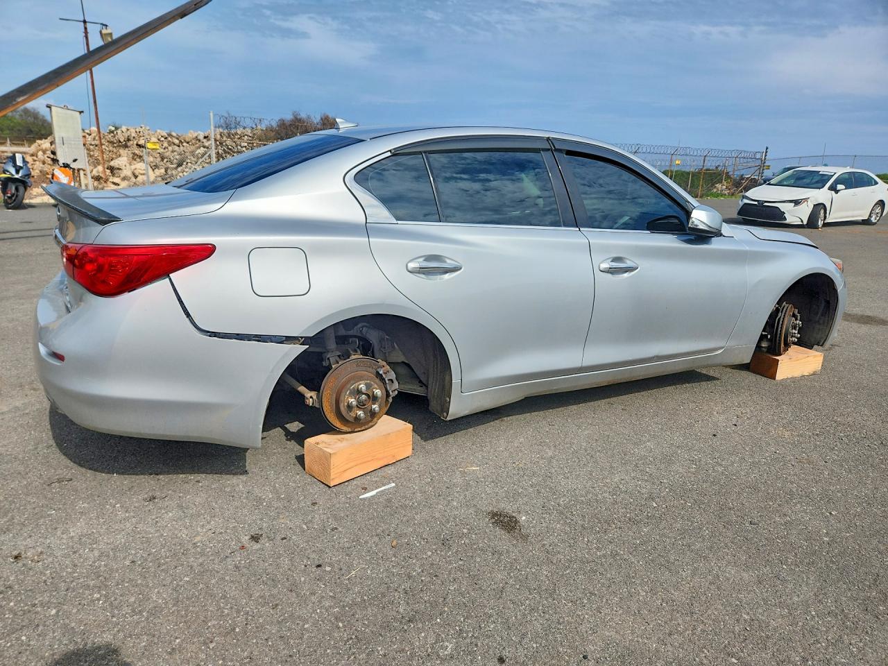 2014 Infiniti Q50 Premium - Фото 3