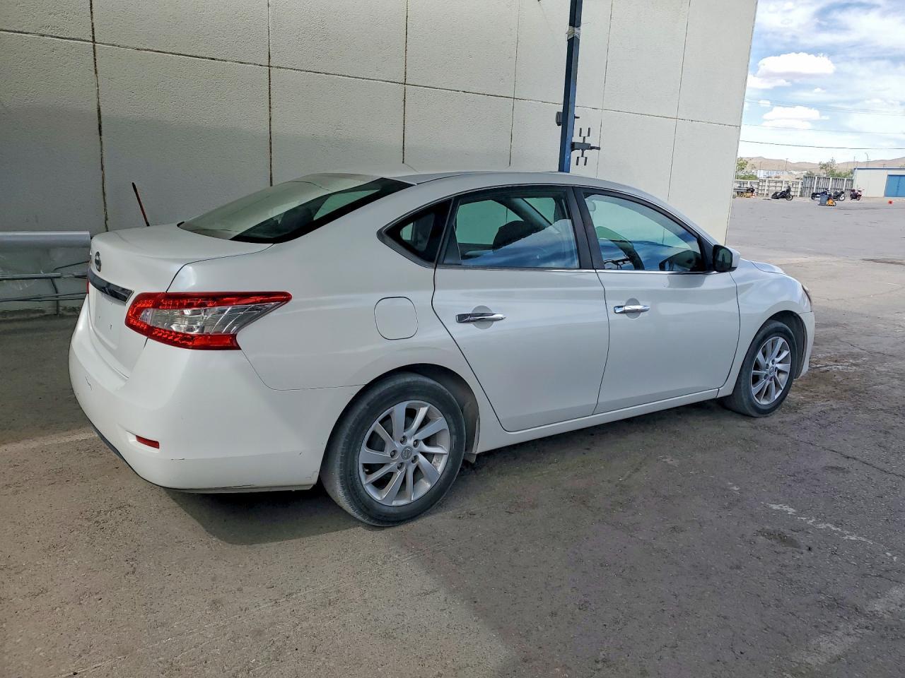 2013 Nissan Sentra S - Image 3