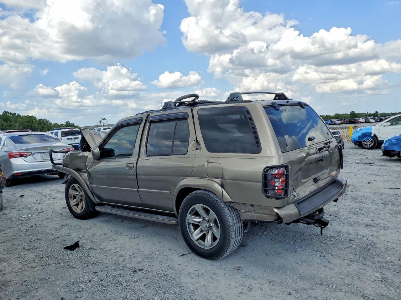 2004 Nissan Pathfinder Se - Image 2