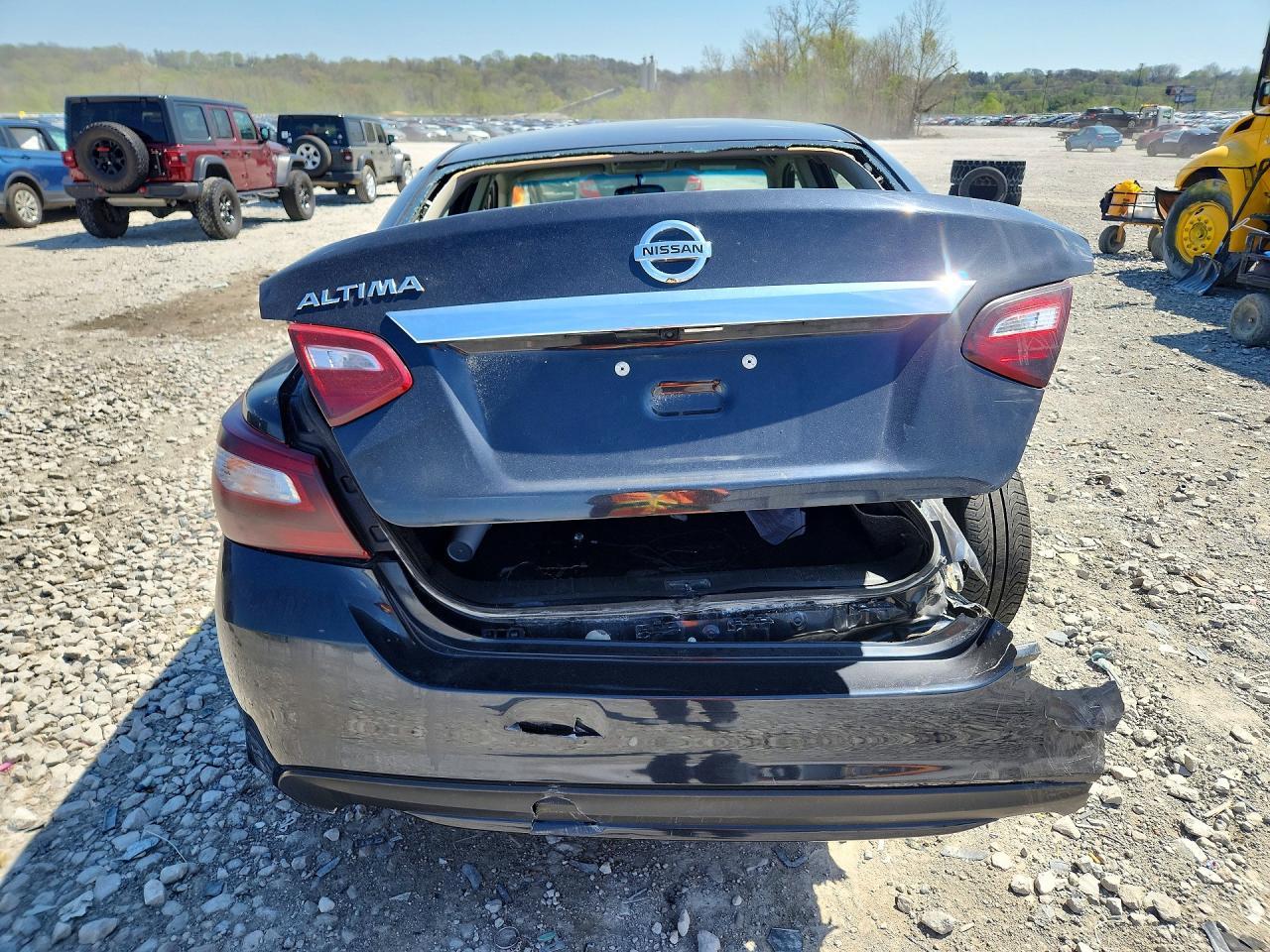 2016 Nissan Altima 2.5 S - Image 6