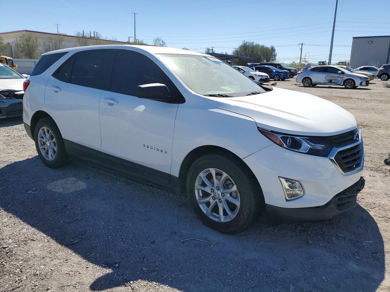 2020 Chevrolet Equinox Ls - Фото 4