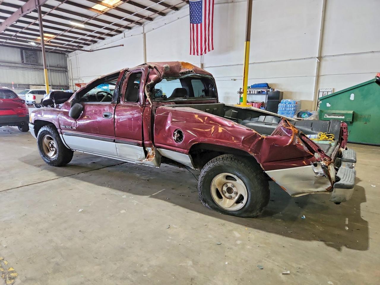 2001 Dodge Ram 1500 - Фото 2