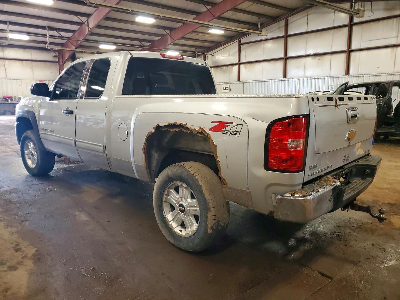 2010 Chevrolet Silverado K1500 Lt - Фото 2